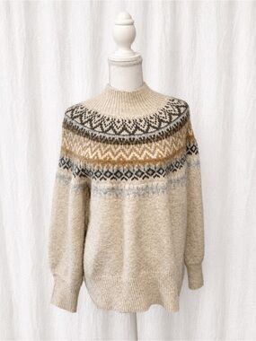 Neutral Fair Isle Yoke Knit Sweater in Beige and Mustard Accent